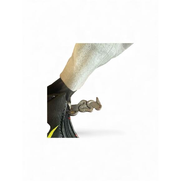 ED HARDY BLACK AND RED PANTHER SHOULDER Bag - Picture 4 of 4